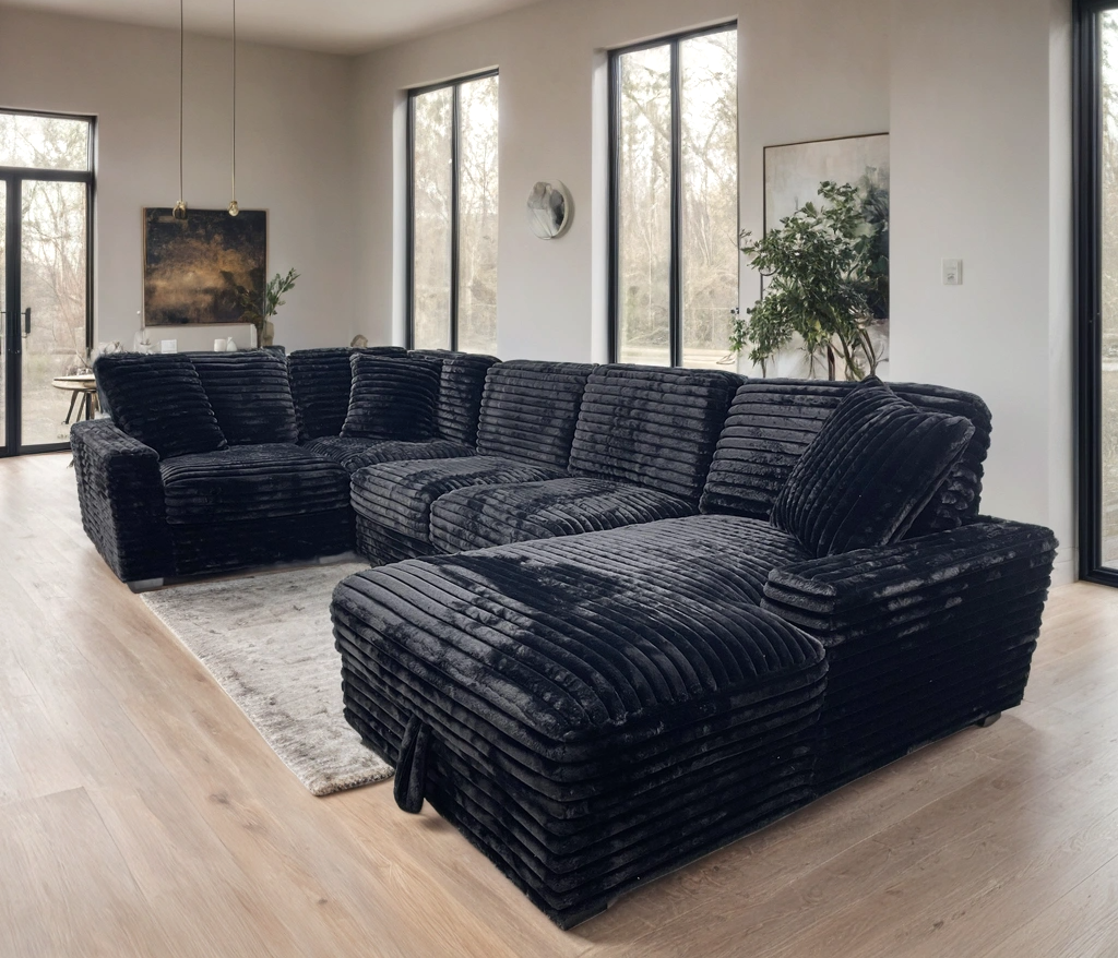 ALISSON BLACK Sectional *NEW ARRIVAL*
